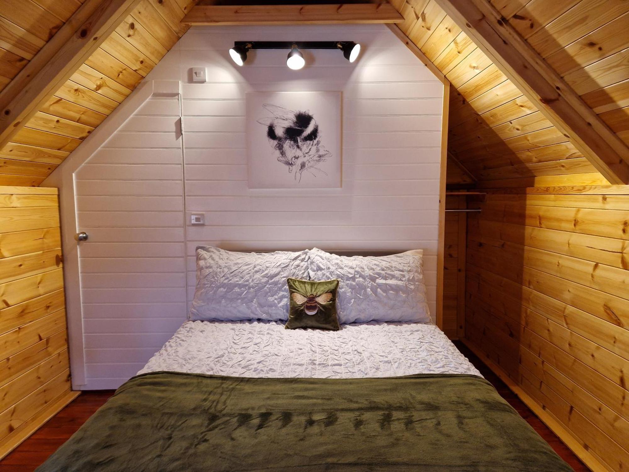 The Hive - Unique Log Cabin With Wood Burning Stove Ludchurch Esterno foto