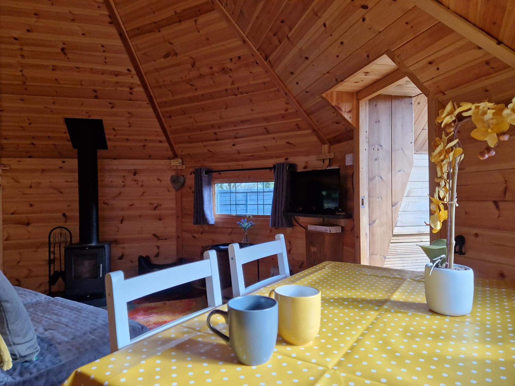 The Hive - Unique Log Cabin With Wood Burning Stove Ludchurch Esterno foto