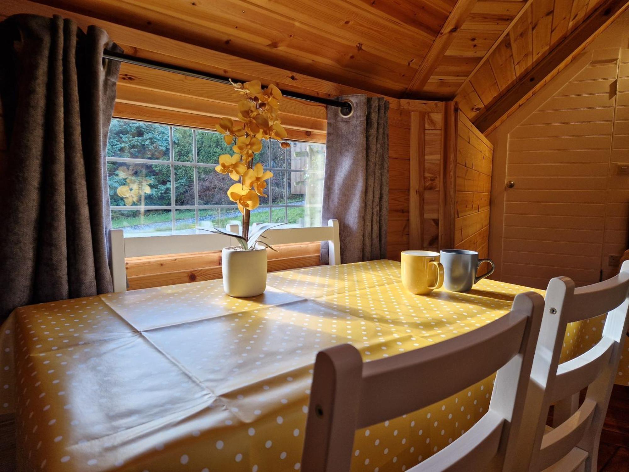 The Hive - Unique Log Cabin With Wood Burning Stove Ludchurch Esterno foto